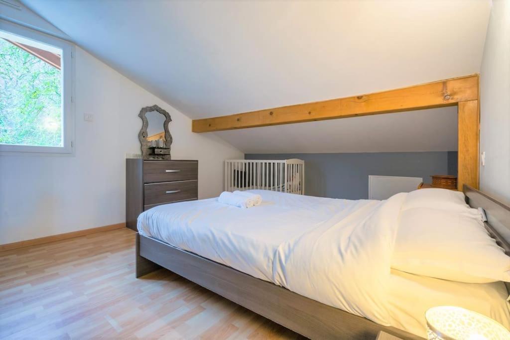 Cabana & Panorama Lac Annecy -Parking & Terrasse Sévrier Zewnętrze zdjęcie